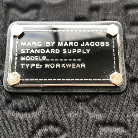 Marc Jacobs iPad case - Picture 2 of 3